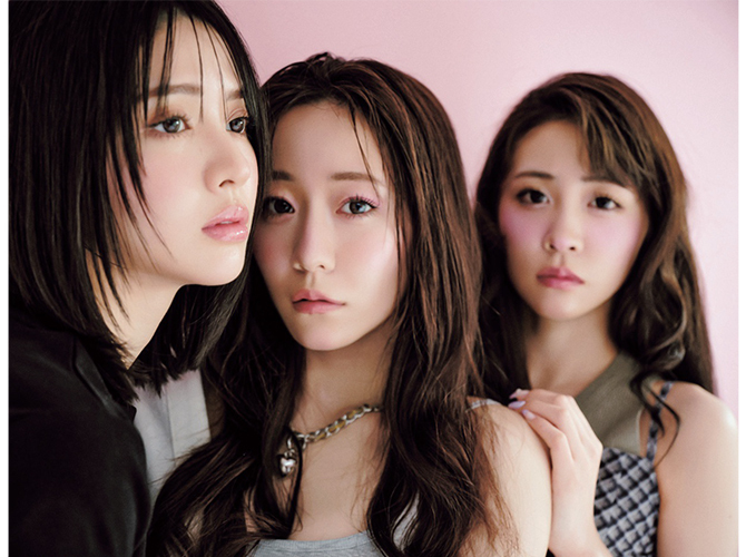 FRUITSZIPPER 櫻井優衣 鎮西寿々歌 チェキ 櫻井優衣 サイン チェキ 第1回 初オン特 FRUITS ZIPPER - メルカリ