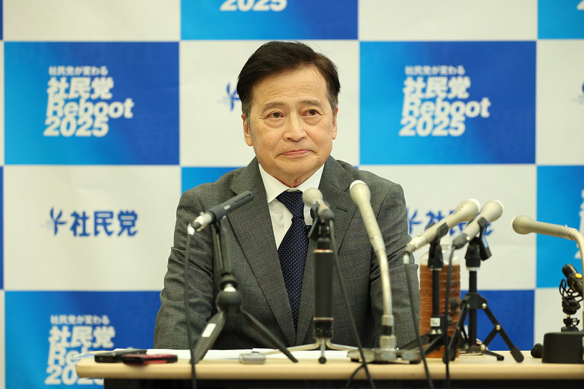 参院選出馬を表明したラサール石井氏