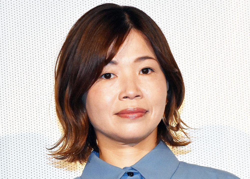 お笑いコンビ・オアシズの大久保佳代子さんが、実家での寿司体験を語る場面