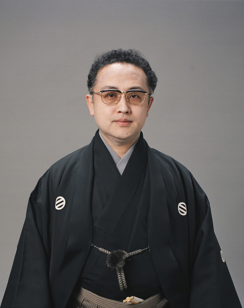 歌舞伎俳優、五代目片岡我當さんの生前の姿を捉えた肖像写真。