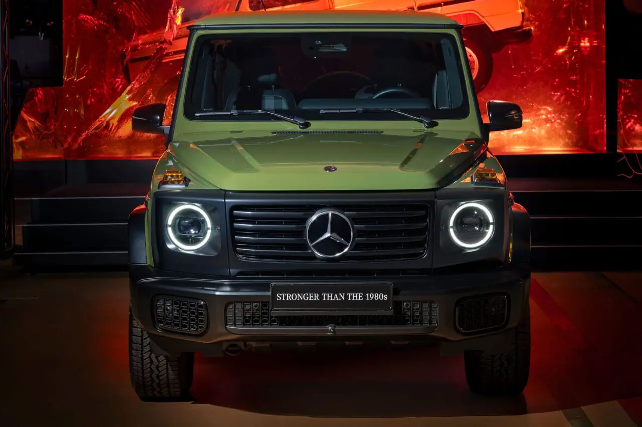 特価 ベンツ Gクラス LEGEND THE G-CLASS FROM1979 Top 10 G-Class Moments: The first G-Class | 1979 - YouTube