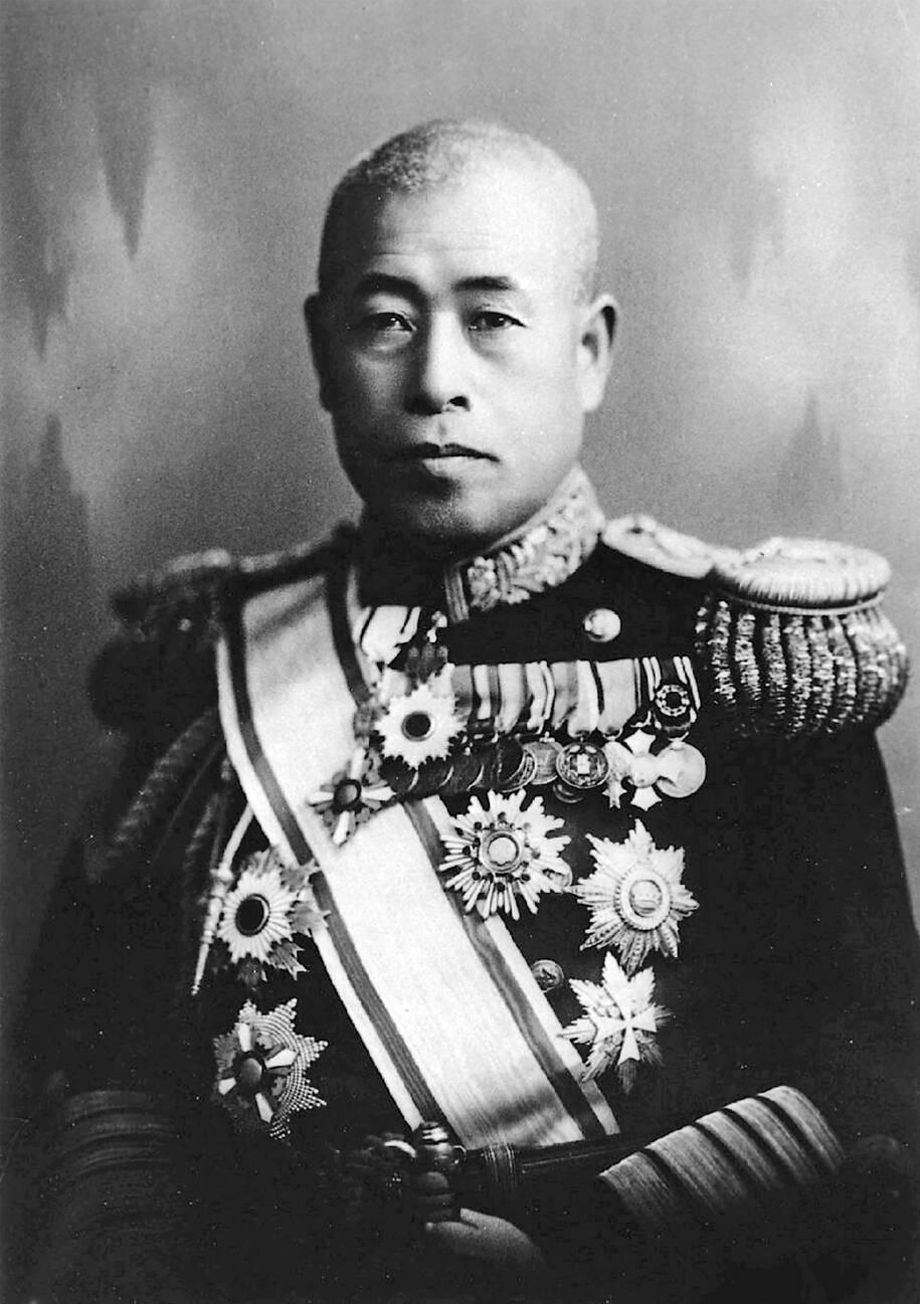 太平洋戦争開戦を指揮した連合艦隊司令長官、山本五十六の威厳ある肖像