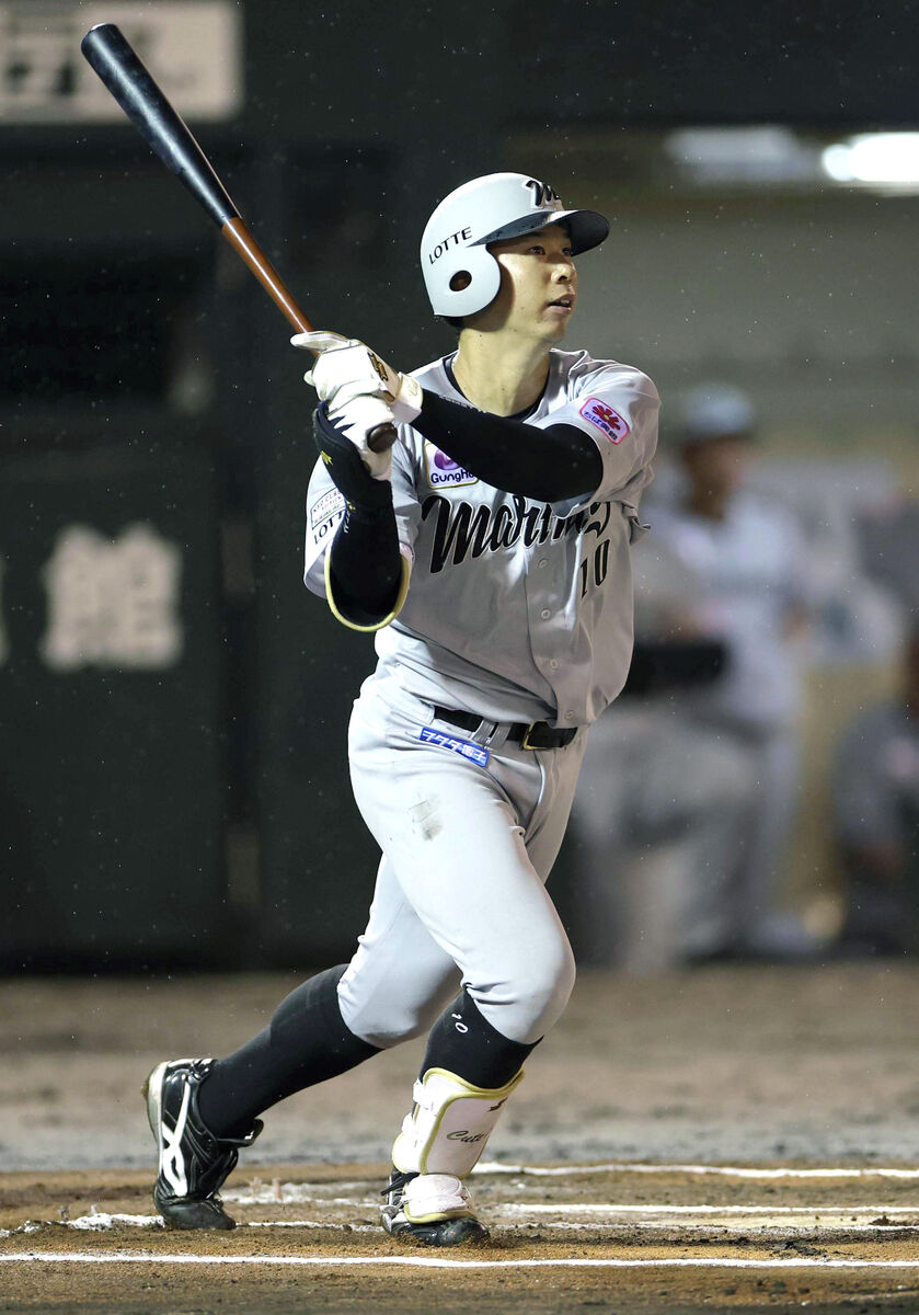 ロッテ】上田希由翔が6回に右翼席へプロ1号の勝ち越し2ラン