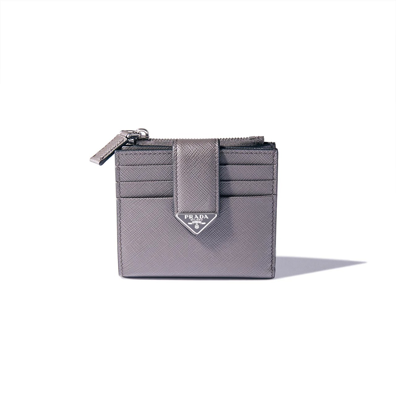 antsさん専用　　　　　PRADA プラダ　二つ折り財布 プラダ】夏ボーナスで買うべき大人の財布｜外にもカードが収納