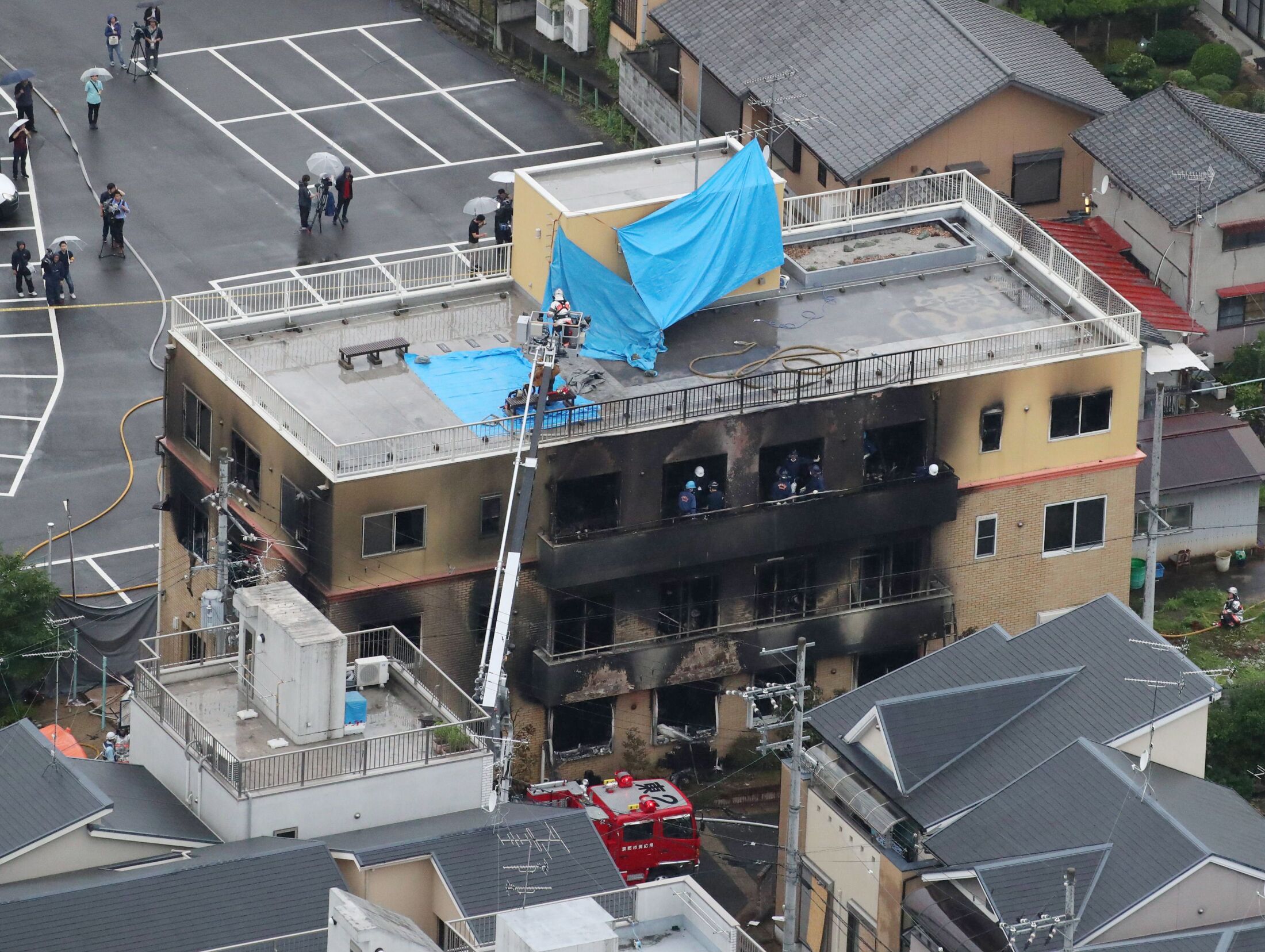 京都アニメーション第1スタジオの爆発火災現場、放火事件の凄惨さを伝える