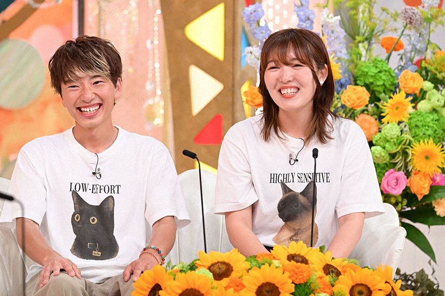 新婚さんいらっしゃい！に出演する京都と宮城の別居婚カップル、スタジオでの笑顔