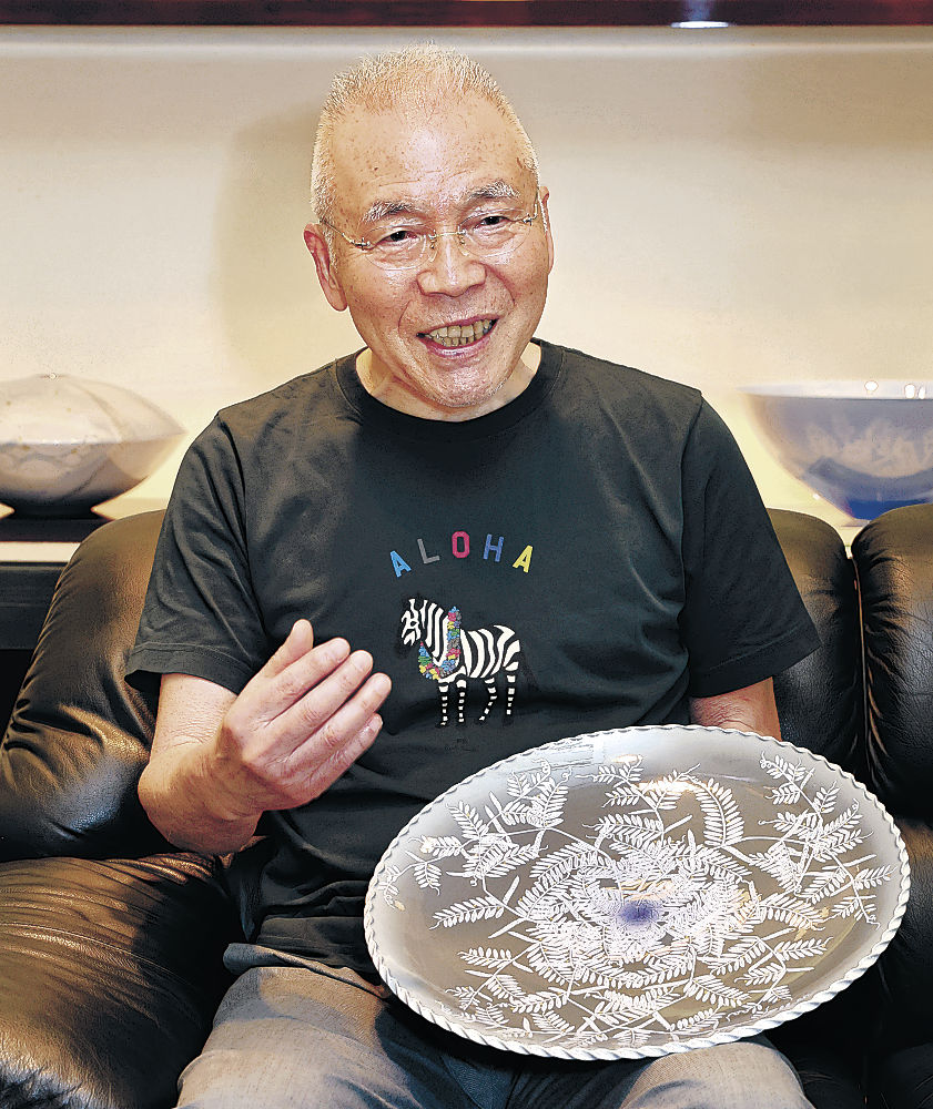 人間国宝に中田一於さん 小松在住、陶芸技法「釉下彩」初の認定