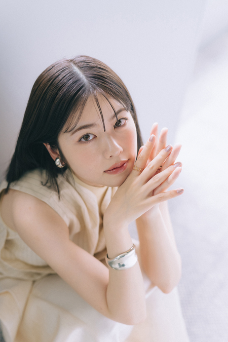 台本を読んでいるだけで何回も泣いてしまった」小芝風花が