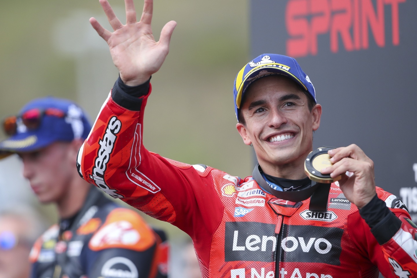【MotoGPチェコGPスプリント】マルケス、まさかのタイヤ内圧トラブルも跳ね除け！劇的な逆転勝利で波乱の幕開け