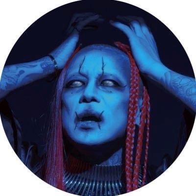 ヴィジュアル系バンドDIR EN GREYのボーカル京氏、メニエール病公表後もファンに力強い歌声を披露