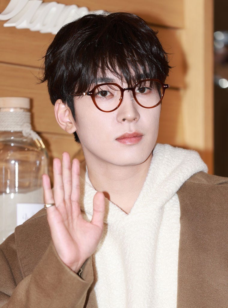 SEVENTEEN セブチ WONWOO ウォヌ SEVENTEEN ウォヌ編】セブチの低音＆クール担当！ WONWOOの