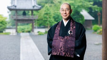 「坊主丸儲け」は過去の話。経済基盤の弱い寺から順番に淘汰が進む深刻な未来。実は仏教に清貧の思想はない？ 手放すのはお金でなく執着。