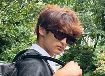紗栄子さん長男【 道休蓮 】　最新ショットにファン反響　「イケメンすぎん」　父・ダルビッシュ有さんも「いいね!」で反応