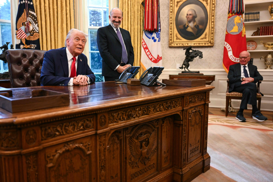 トランプ大統領とルパート・マードック氏がホワイトハウスで記者会見