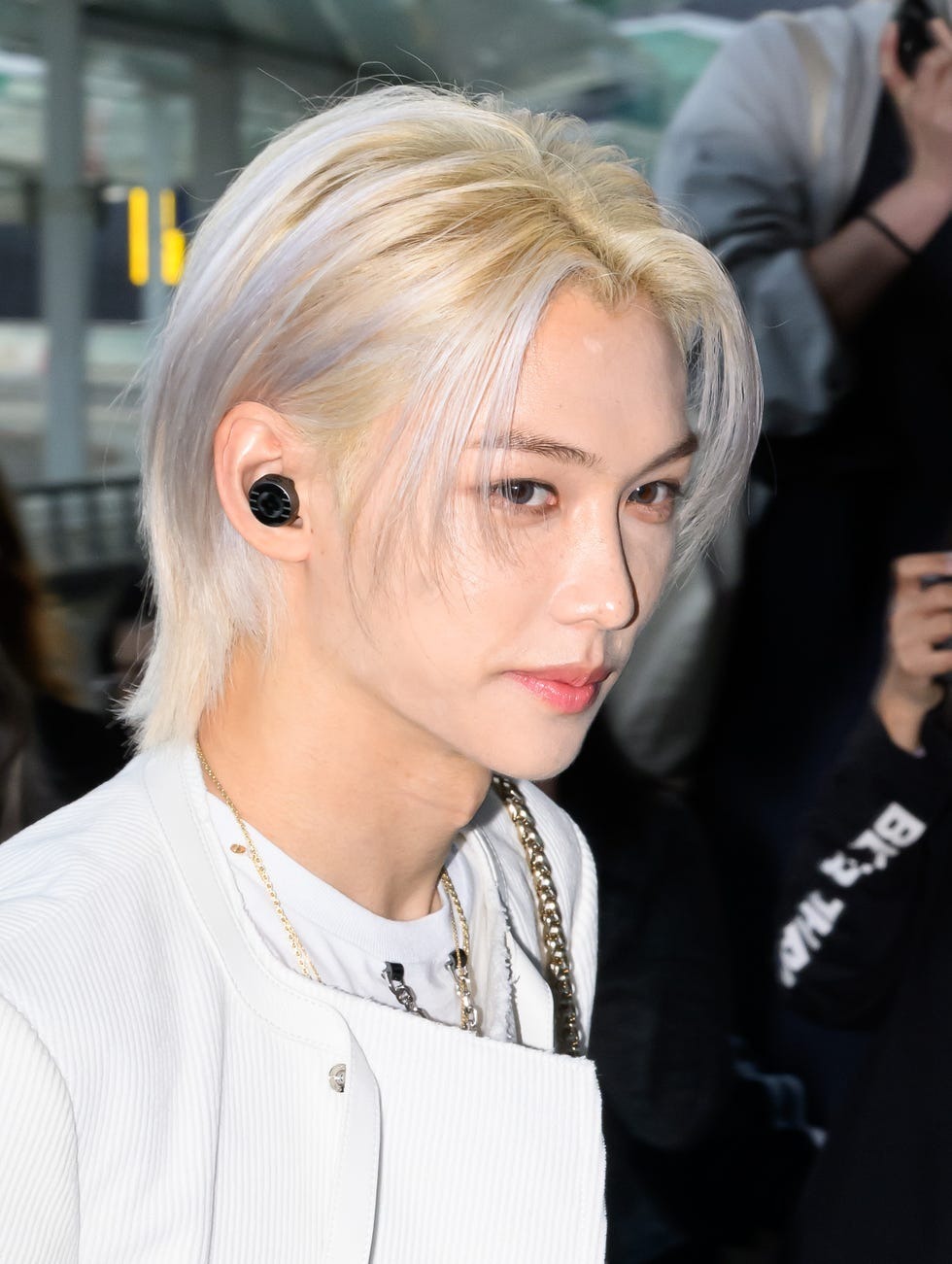 世界を魅了する「国宝級イケメン」たち。K-POPアイドルから中国人気俳優まで、その多様な魅力を紹介