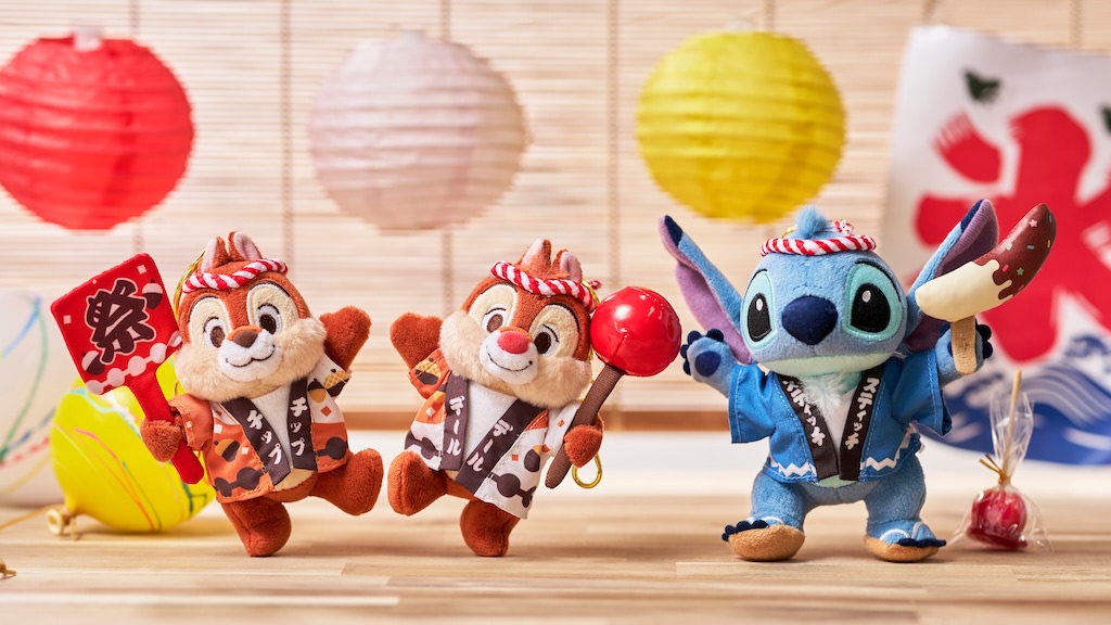 新品　ディズニーストア　夏祭りくじ　スピリットジャージ　ディズニーワールド ディズニー】ストアで夏祭り開催！ “くじ” や特別装飾、うちわ