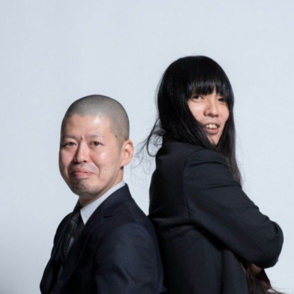 漫才コンビ金属バットの友保隼平さん（左）と小林圭輔さん（右）が人間ドックの結果について語る様子