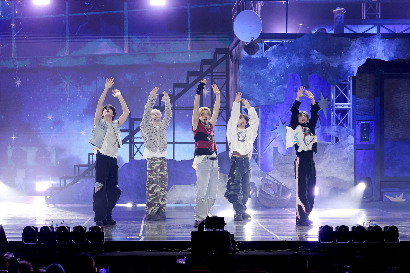 TXT showcase カムバック　ショーケース 特典 ボムギュ　 ネックレス TXT showcase カムバック ショーケース 特典 ボムギュ