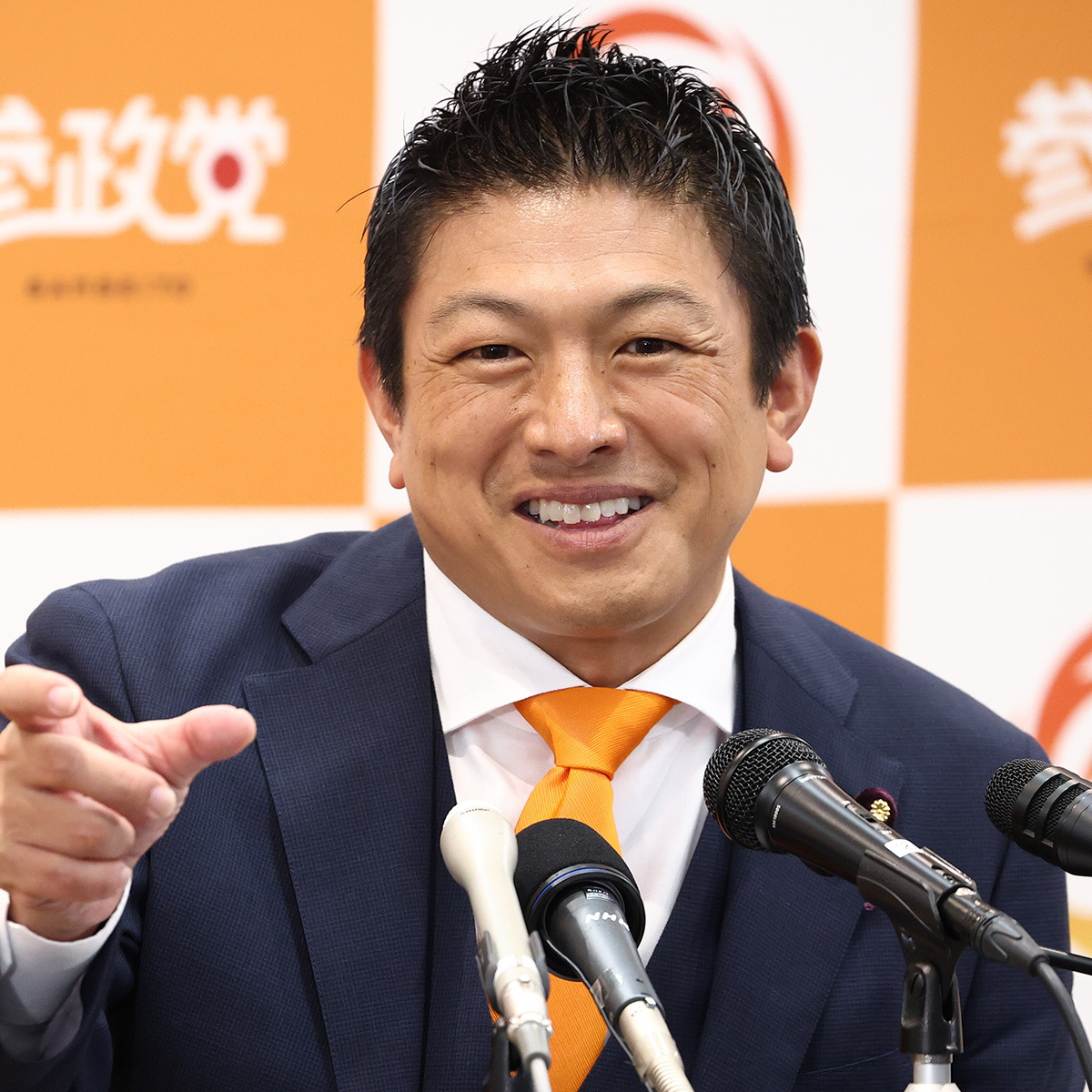 参議院選挙後の会見で発言する参政党の神谷宗幣代表