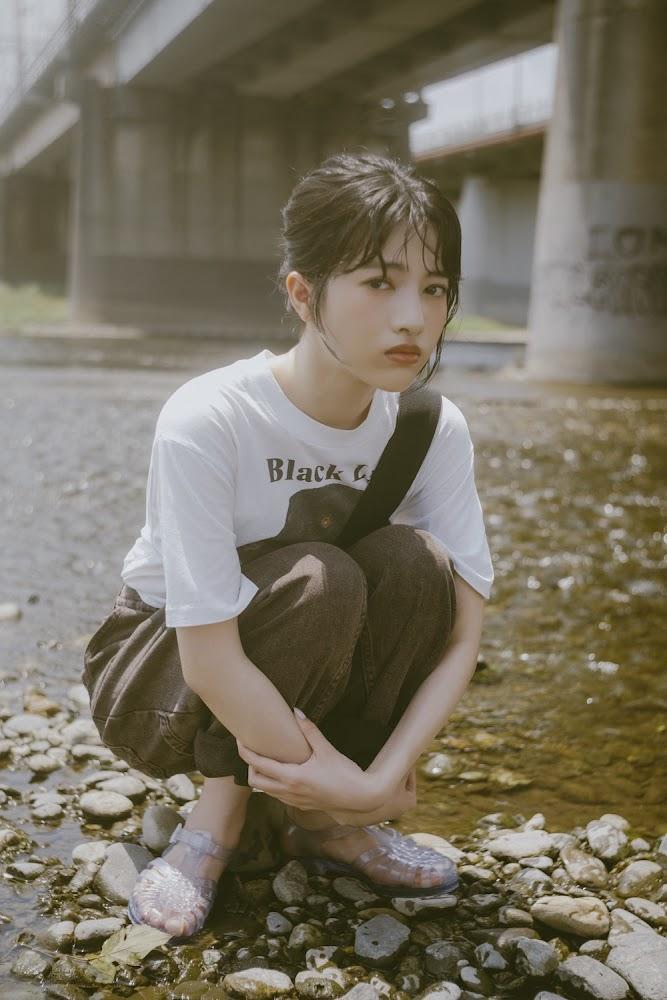 乃木坂46林瑠奈＞「B.L.T.」登場 彼女と過ごした夏の記憶 映画の