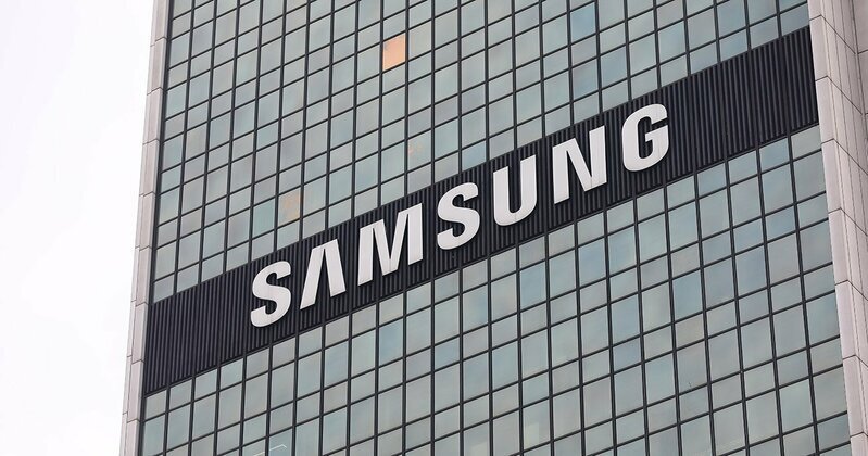 AIインフラの基盤を支えるデータセンターのサーバー群
