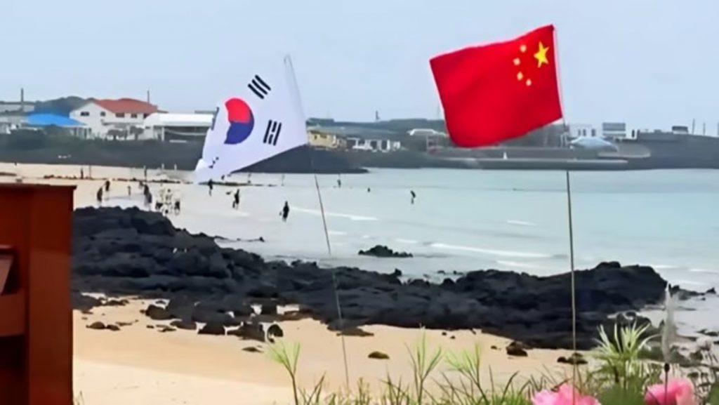 韓国の人気観光地、美しい海岸線とビーチの風景