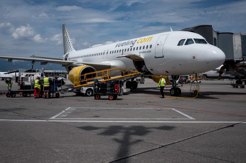 ブエリング航空のエアバスA320機。2022年にフランス系ユダヤ人少年たちが降機させられた事件で、反ユダヤ主義論争の渦中にあるスペインの格安航空会社の機体。