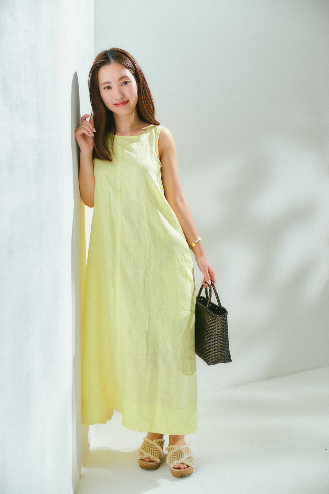 【着るだけで華やぐ】CHANELワンピース イエローで魅せる OTONA カーディガン ワンピース レイヤード風 着るだけで完成
