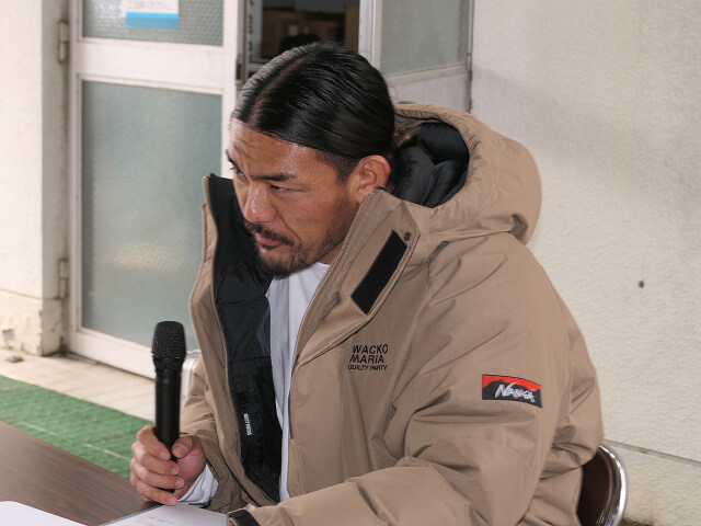 郡司浩平サイン　超激レア品 王者の風格”漂う古性優作のスーツ姿、自転車を降りた郡司浩平は