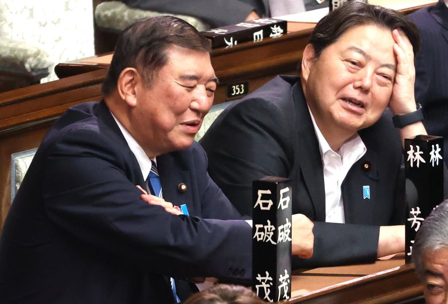 参院選大敗後に退陣論が浮上する石破茂首相と、次期「ポスト石破」候補として注目される林芳正官房長官