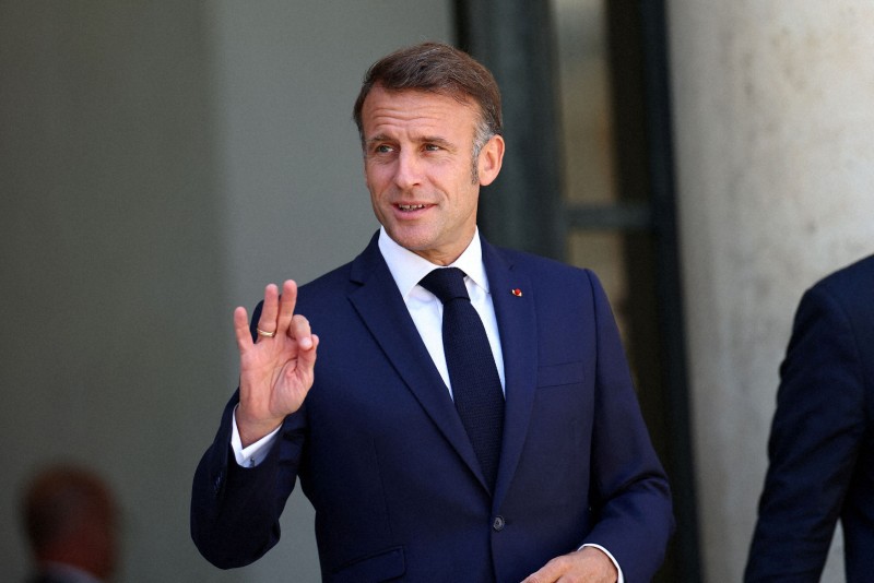 パリで撮影されたフランスのエマニュエル・マクロン大統領。パレスチナ国家承認と2国家解決に向けた国際会議への関与を示すイメージ。