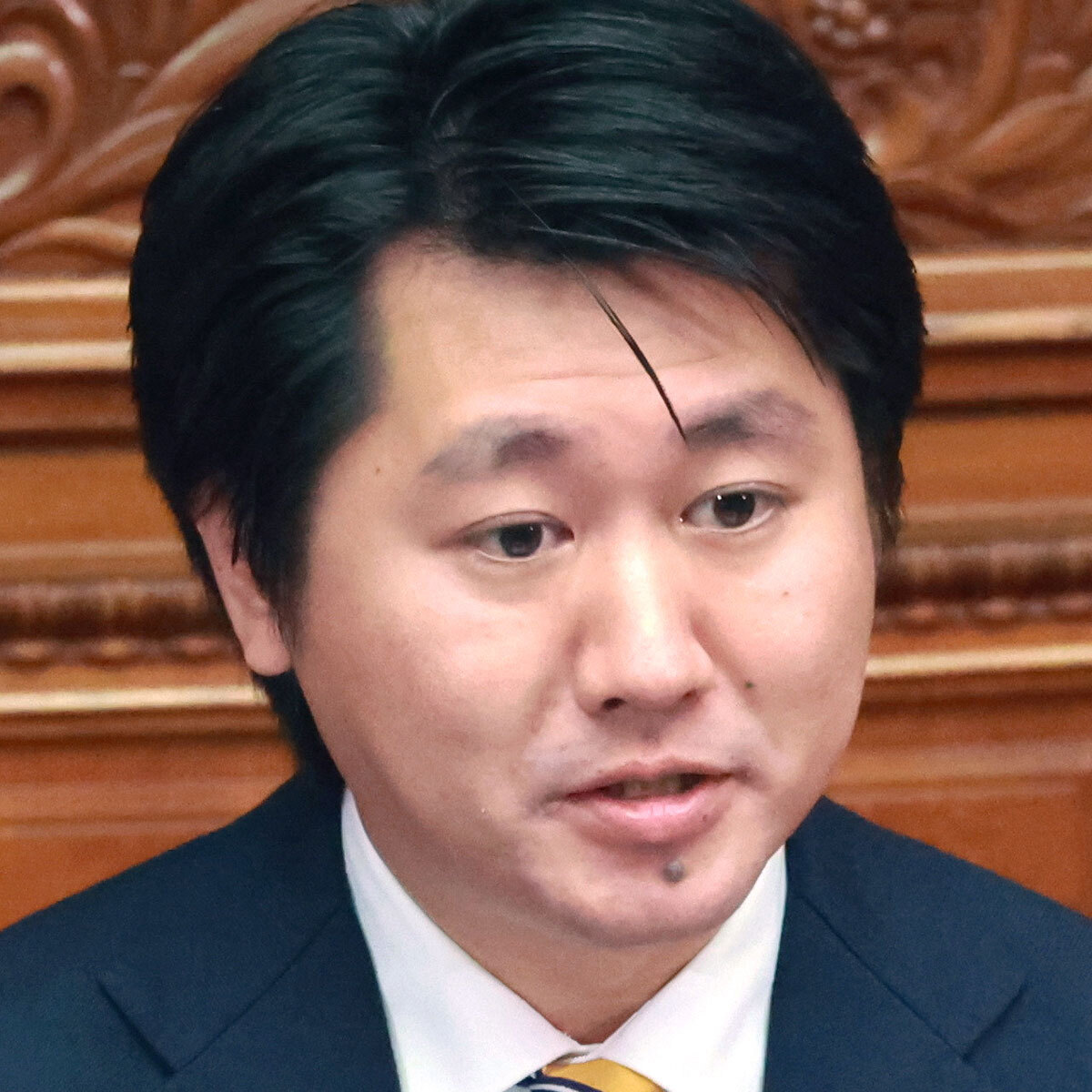 参政党・鈴木敦衆院議員と妻とみられる女性が写るマタニティフォト