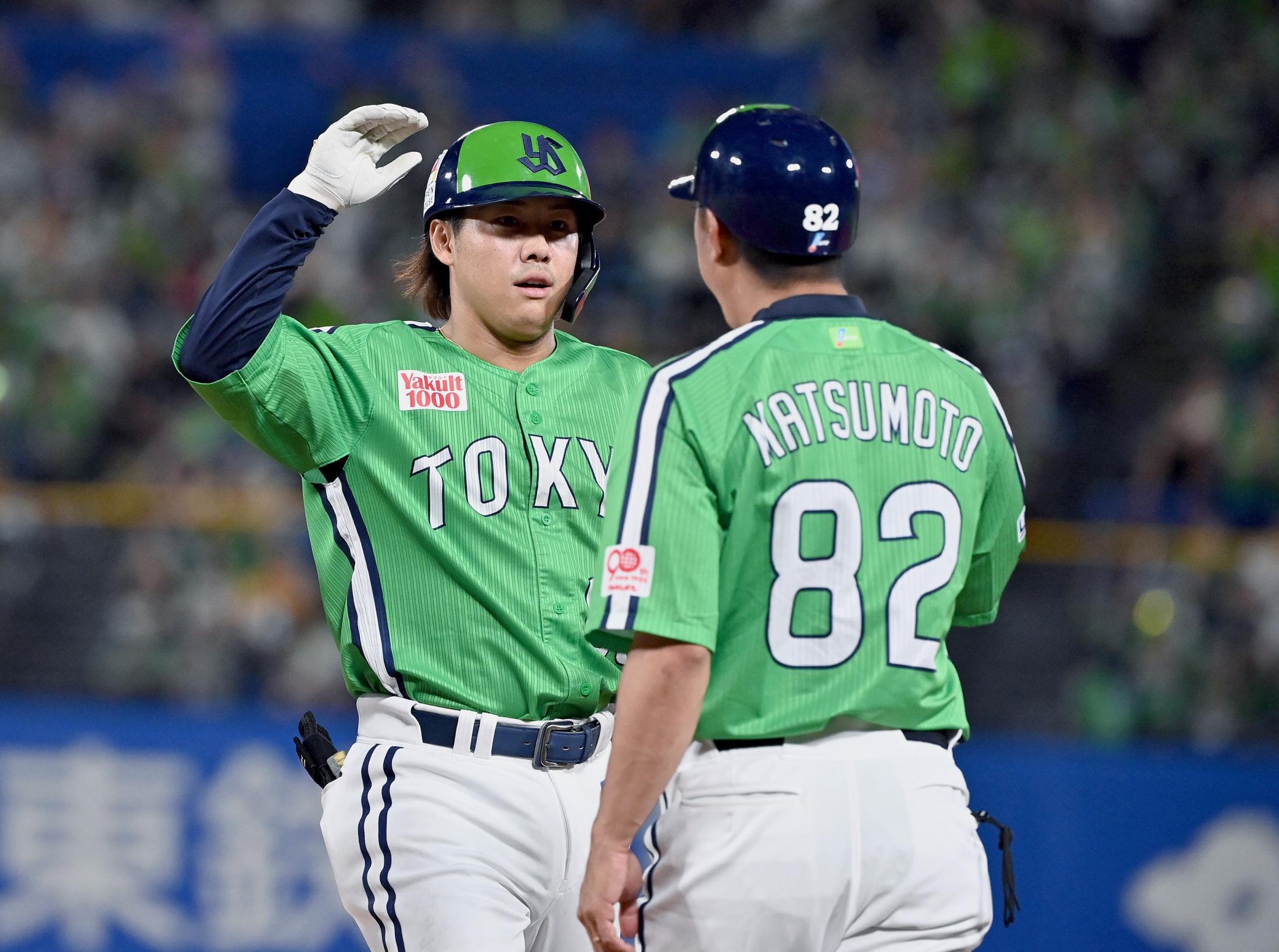 ヤクルトが逆転勝ちで今季初の5連勝 赤羽が七回に決勝打 吉村は
