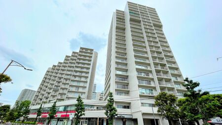日本初のタワーマンションとされる埼玉県さいたま市中央区の「与野ハウス」の外観
