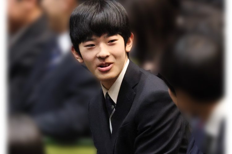 悠仁さまが筑波大学のキャンパスで勉学に励む様子。