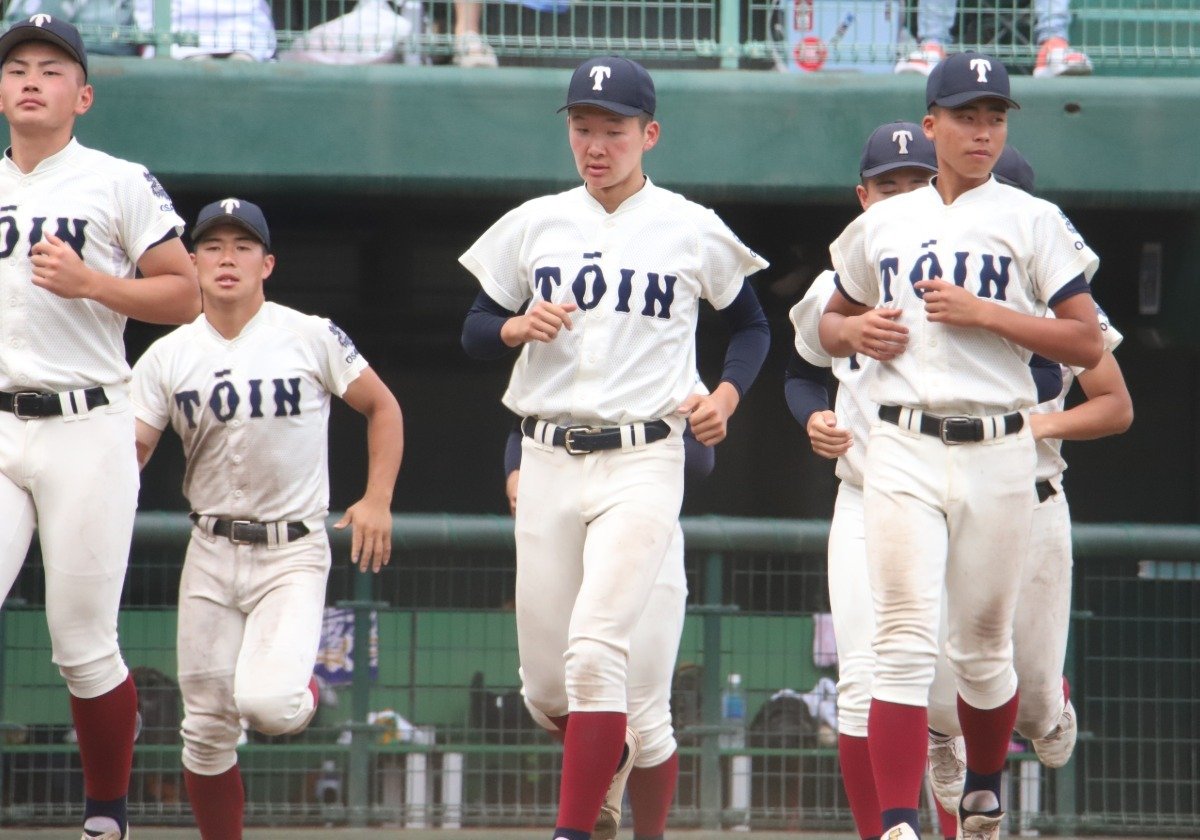 甲子園　校名入りペナント　計15枚　大阪桐蔭高校ほか 甲子園 校名入りペナント 計15枚 大阪桐蔭高校ほか 大阪桐蔭