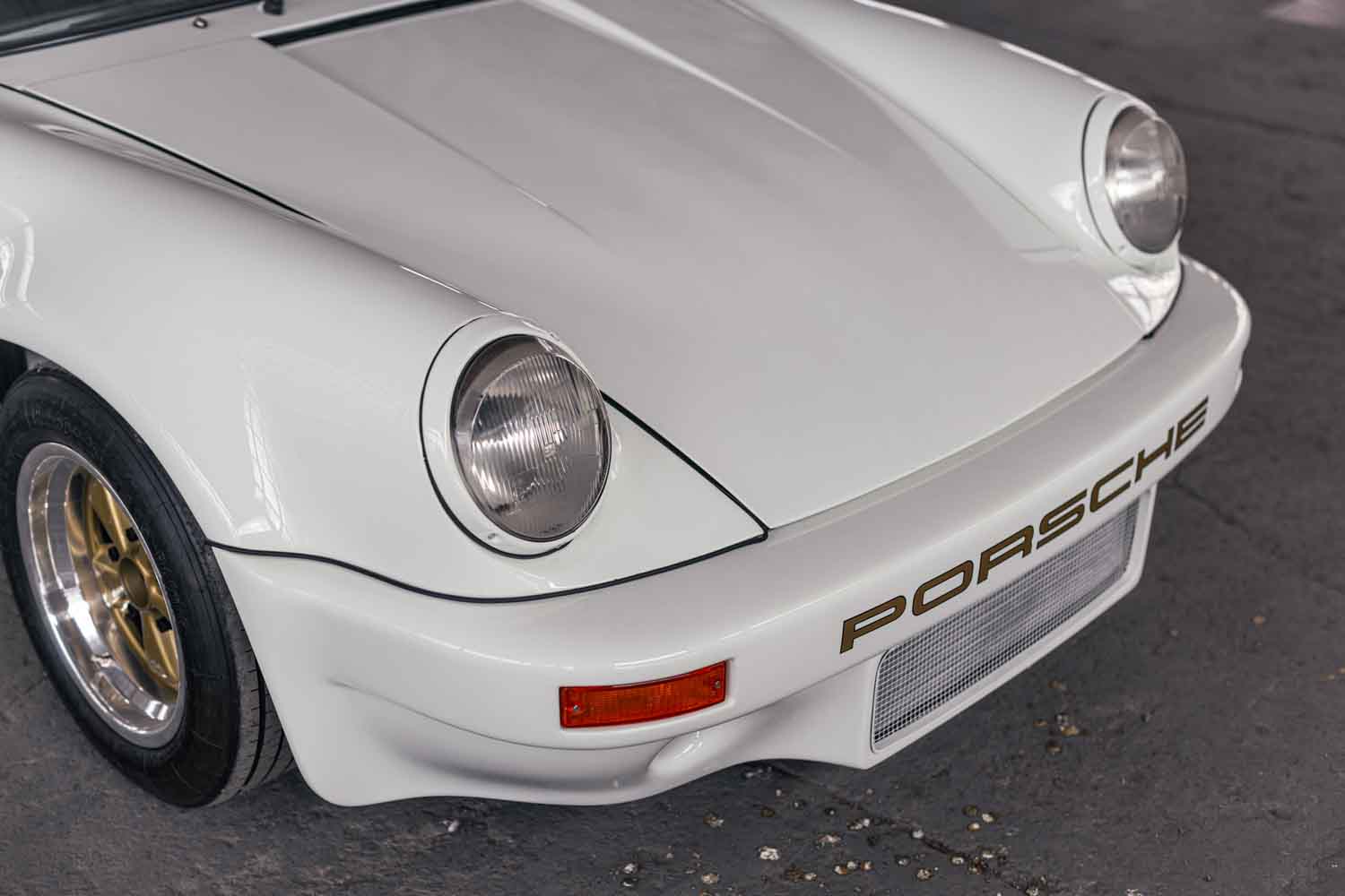 わたわたです。　ポルシェ２台です ポルシェ 911(Type964) Carrera 2 Turbo Look Cabriolet Tip 御