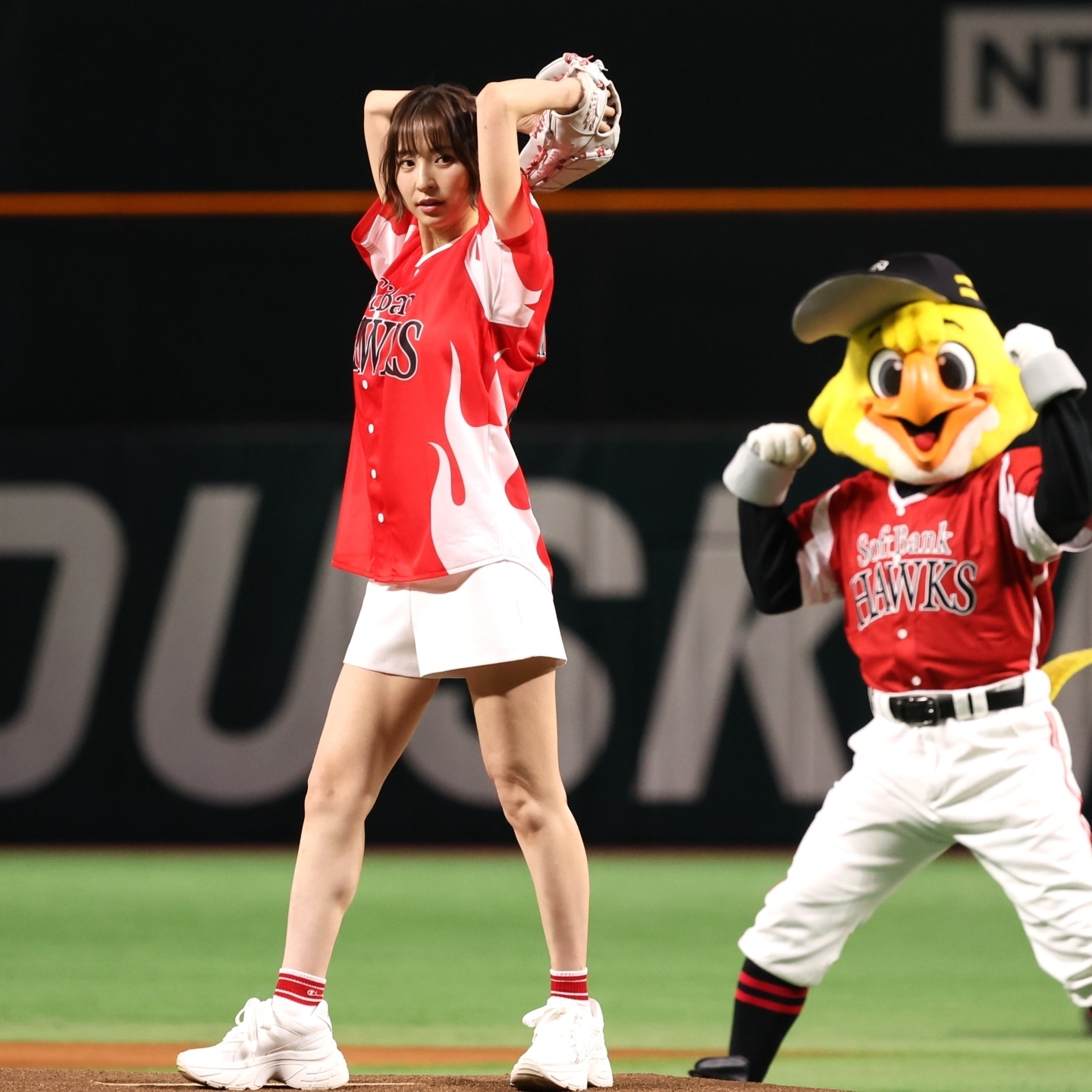 BBM 2016 2nd  始球式 パラレル 篠田麻里子 AKB 2016 BBM 2ND 篠田麻里子 始球式カード - メルカリ