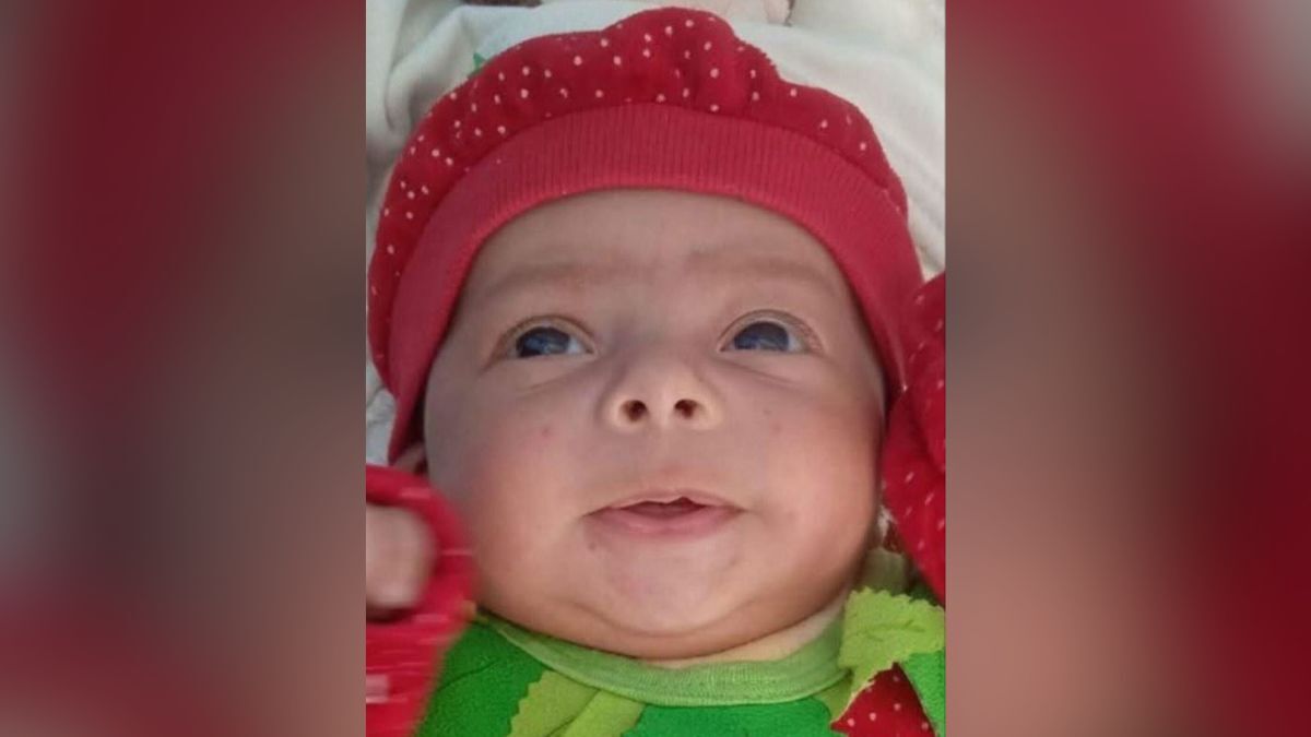 ガザ地区で栄養失調により死亡した生後5カ月のゼイナブ・アブ・ハリブちゃん
