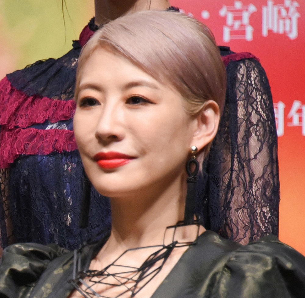 人気声優・朴ロ美。新幹線での座席マナー問題に苦言