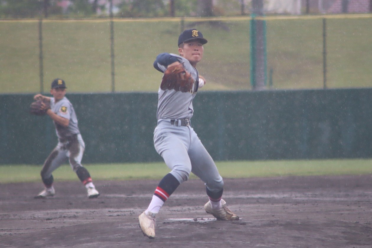 【激レア】 仙台育英学園 ユニフォーム(最終値下げ) 仙台育英 公式戦ユニフォーム （センバツ】仙台育英が練習試合