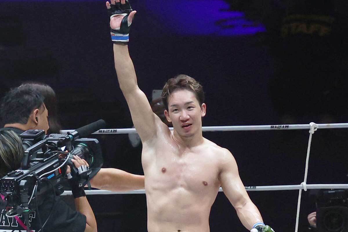 朝倉未来 RIZIN25 ガチャガチャ バッジ RIZIN 男祭り 朝倉未来 シークレット レア 缶バッジ スピード