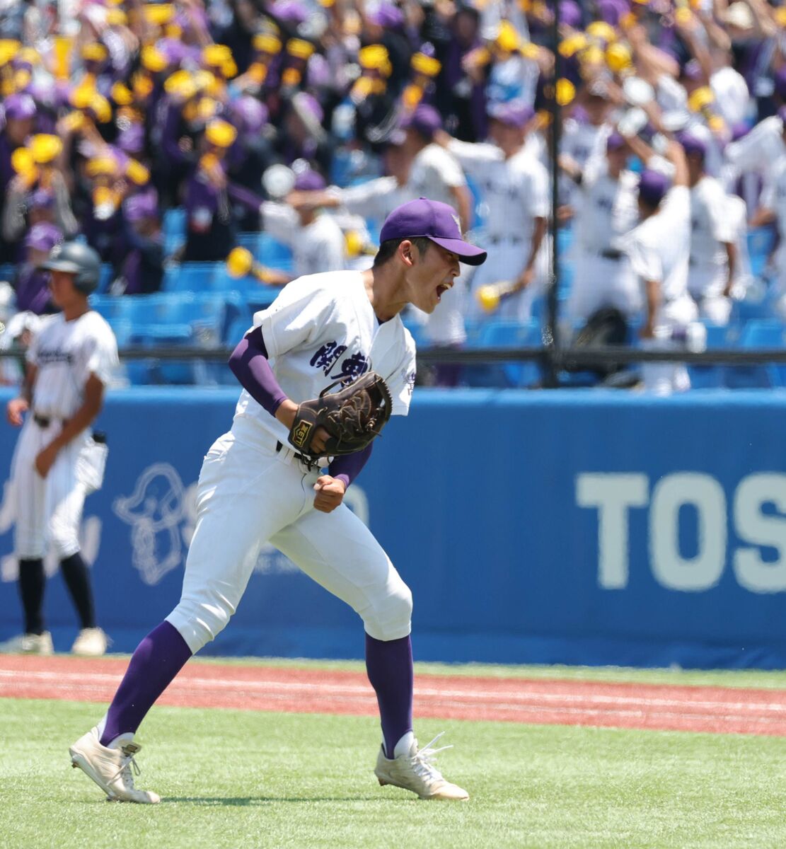 関東第一高校　準優勝　垂幕 バットは高く、戻ってきた鋭さ 関東第一、5番の復調で快勝し4強