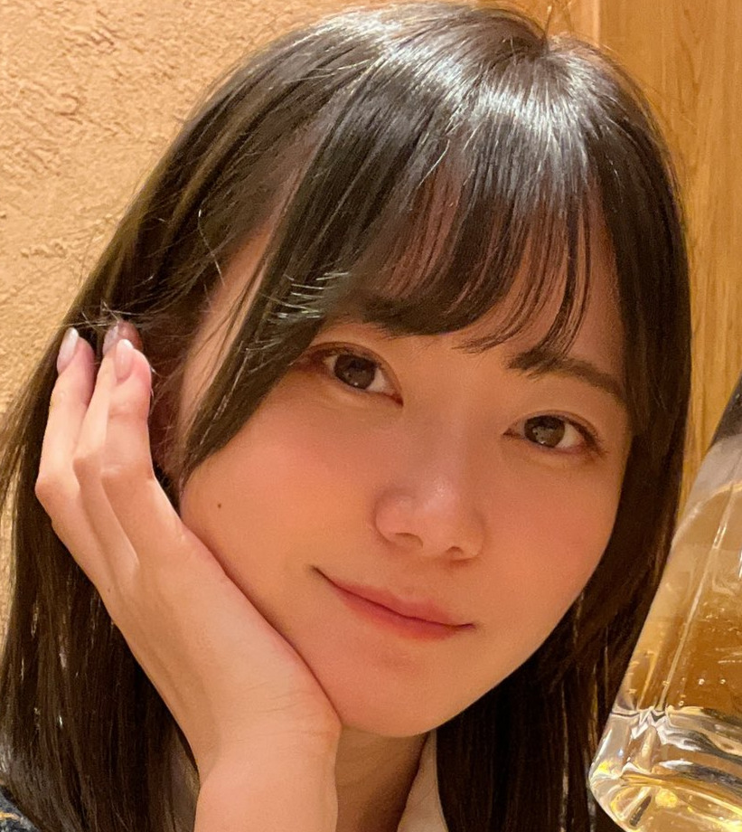 憔悴した表情で不倫疑惑について謝罪する人気YouTuberいけちゃん
