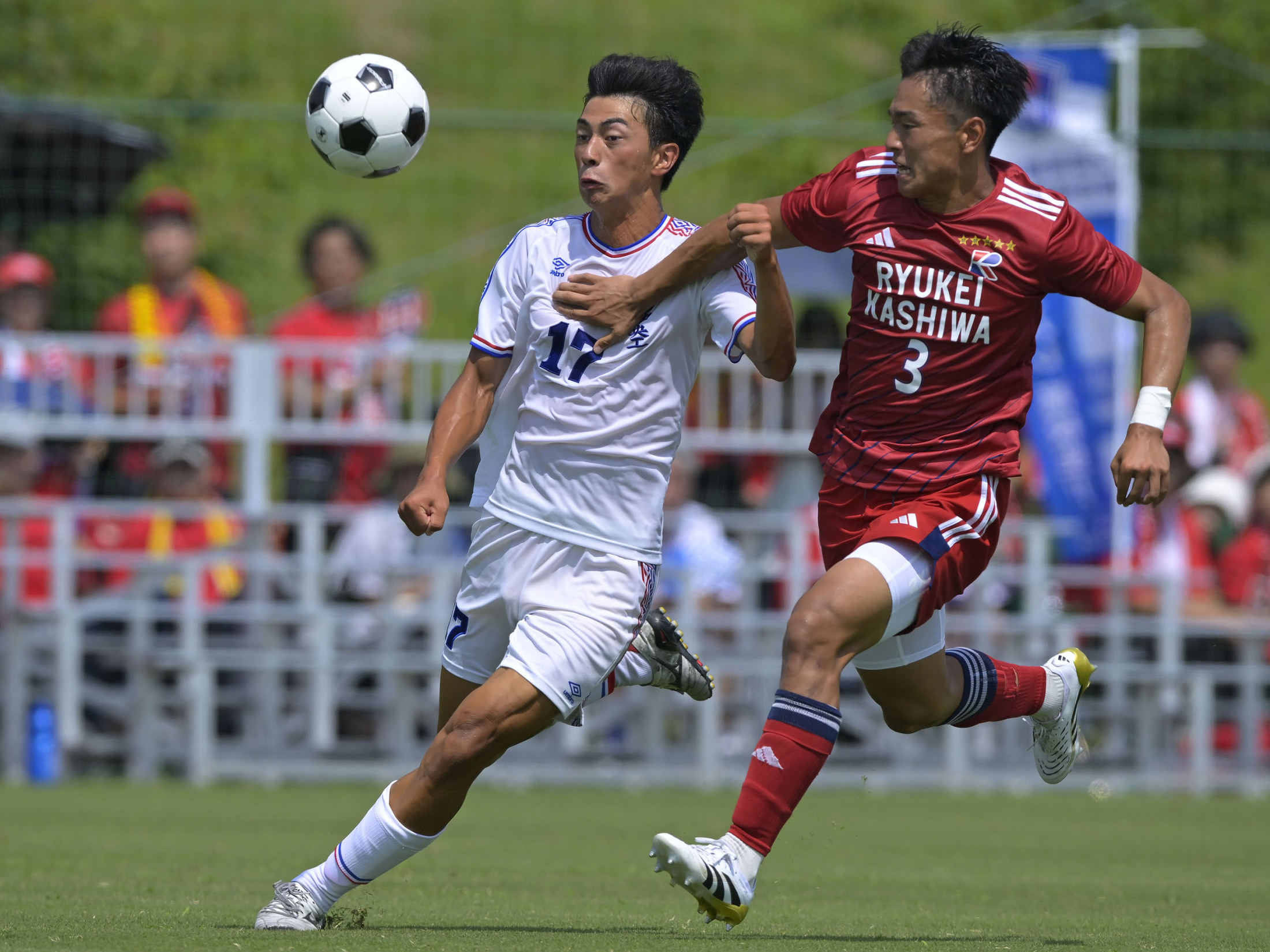 プレス&アタックで打開する‼︎ 〜流経柏高校・2011年度チームコンセプト〜⚽️ 流通経済大柏②-2-900x600.jpg