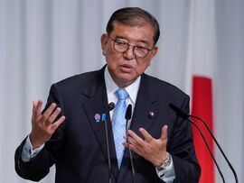 参院選大敗後の記者会見で真剣な表情を見せる石破茂首相