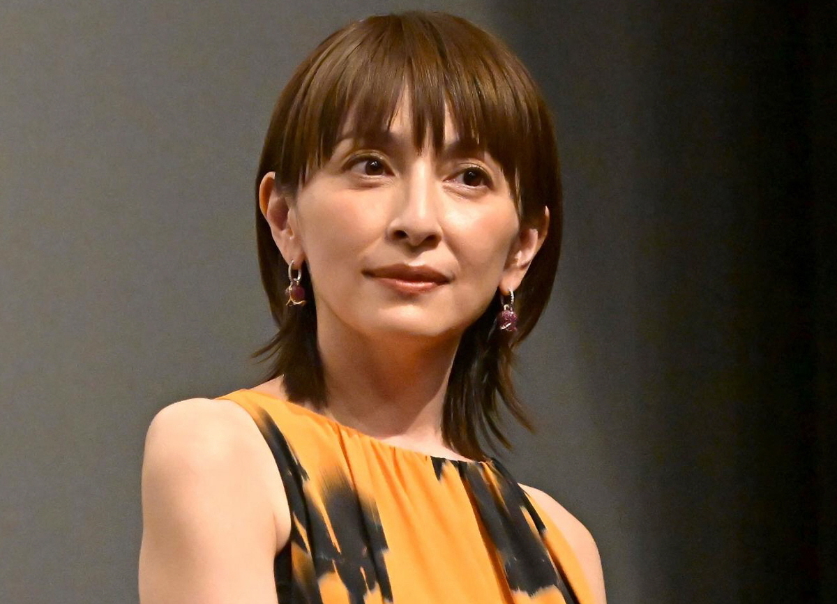 女優奥菜恵、テレビ番組「おしゃれクリップ」出演時の笑顔