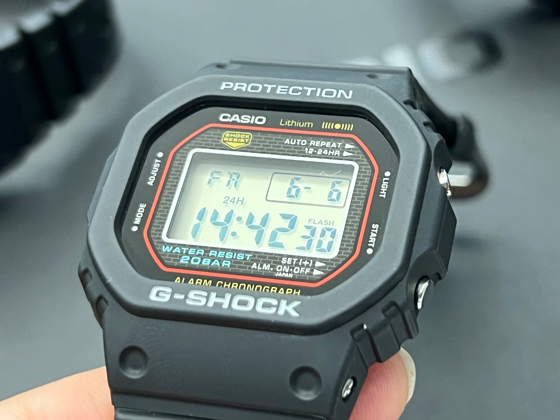 カシオ　ジーショック　G-SHOCK 初代復刻モデル 初代“G-SHOCK”復刻モデルを発売 | CASIO