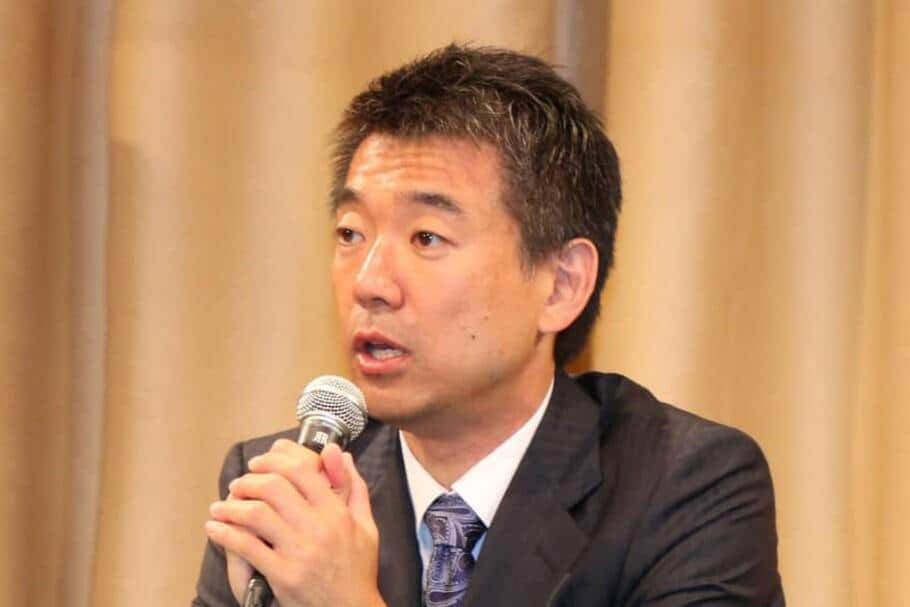 元大阪府知事・弁護士の橋下徹氏。公人の発言責任を巡る議論に言及する様子。