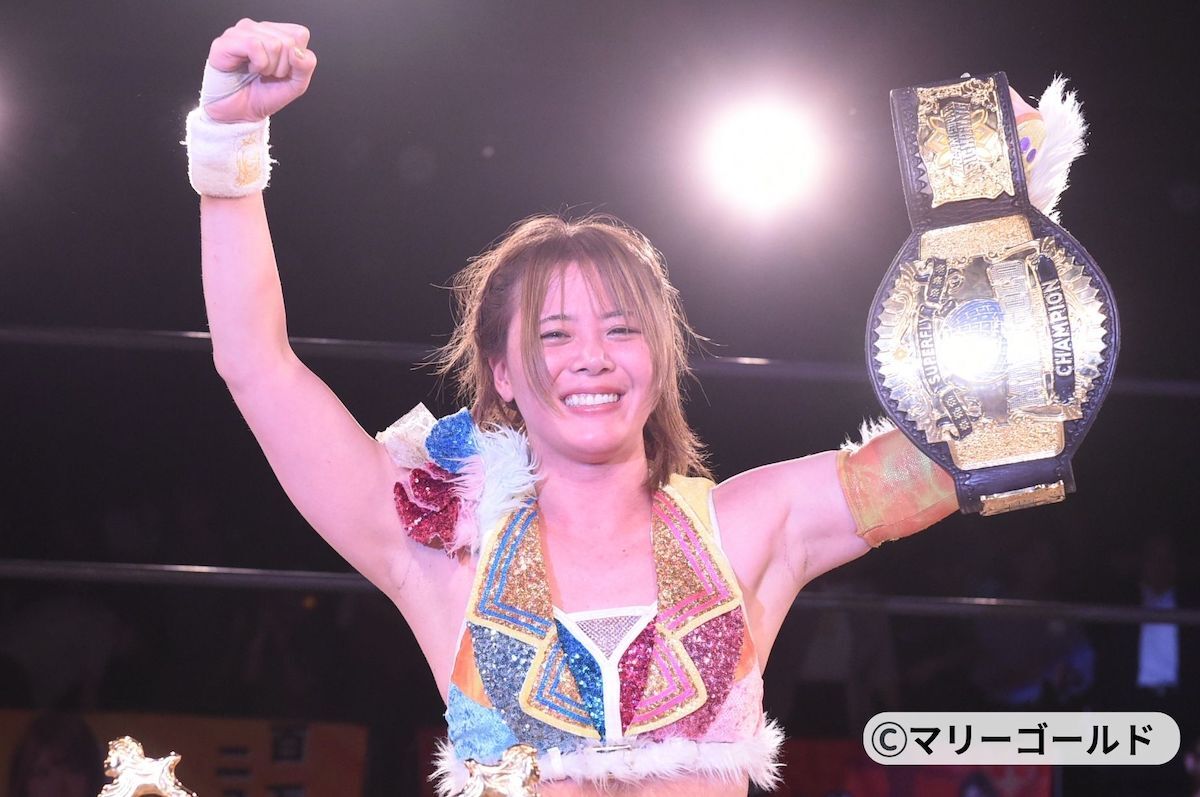 岩谷麻優　マリーゴールド　アクリルフレーム 岩谷麻優 スターダムくじ アクリルスタンド 生写真付き マリー